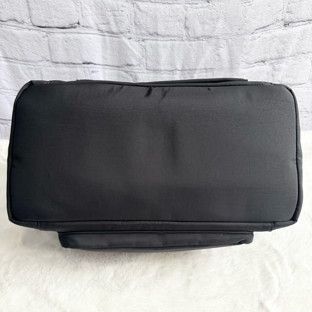 *NEW* Disney Mickey Mouse Weekender/Duffle/Overnight Travel Bag - Picture 10 of 11